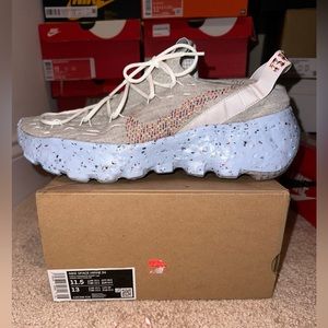 Nike Space Hippie 04